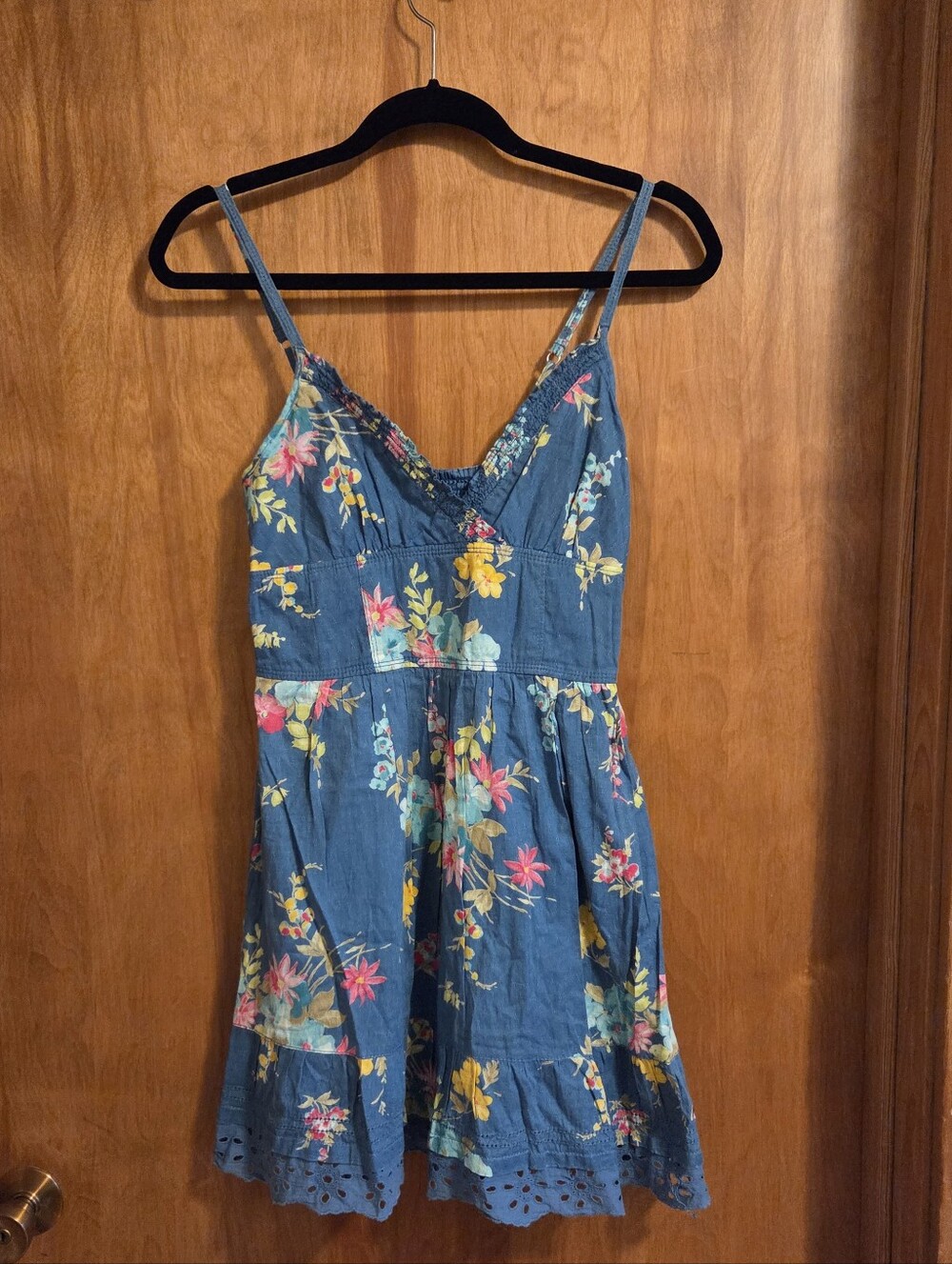 Hollister Blue Spaghetti Strap V-neck Floral Mini Dress Eyelet Detail Size M